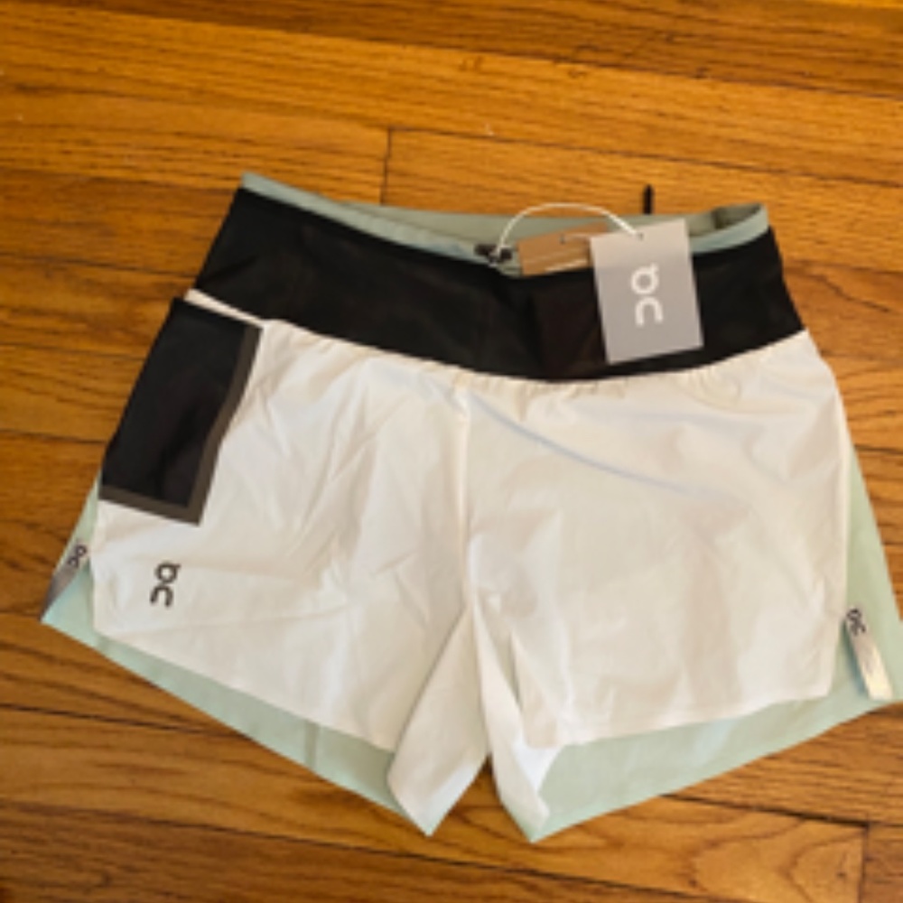 ON Running Ultra Shorts